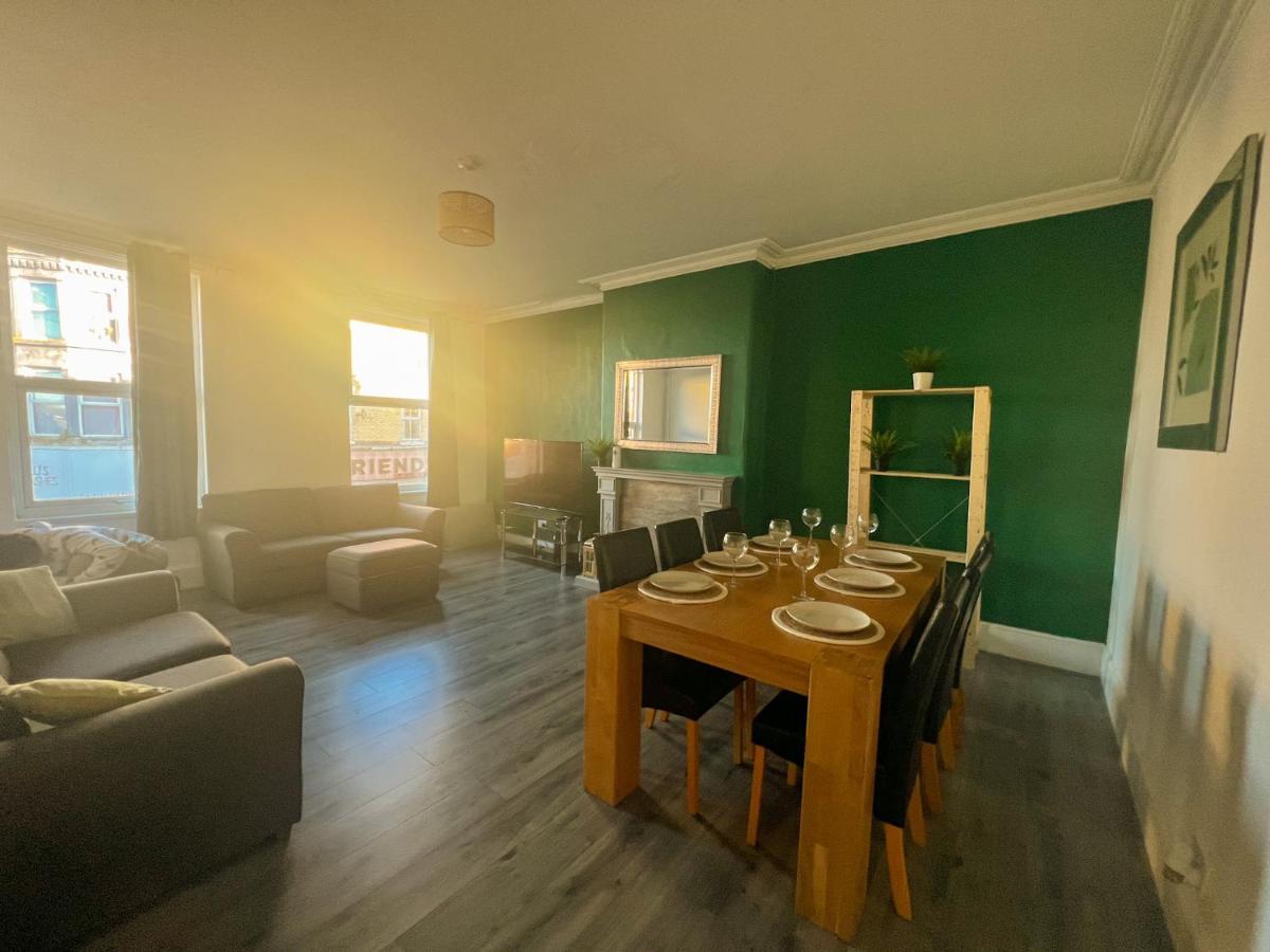 Spacious And Perfectly Located 4-Bedroom Apartment Liverpool Exterior photo